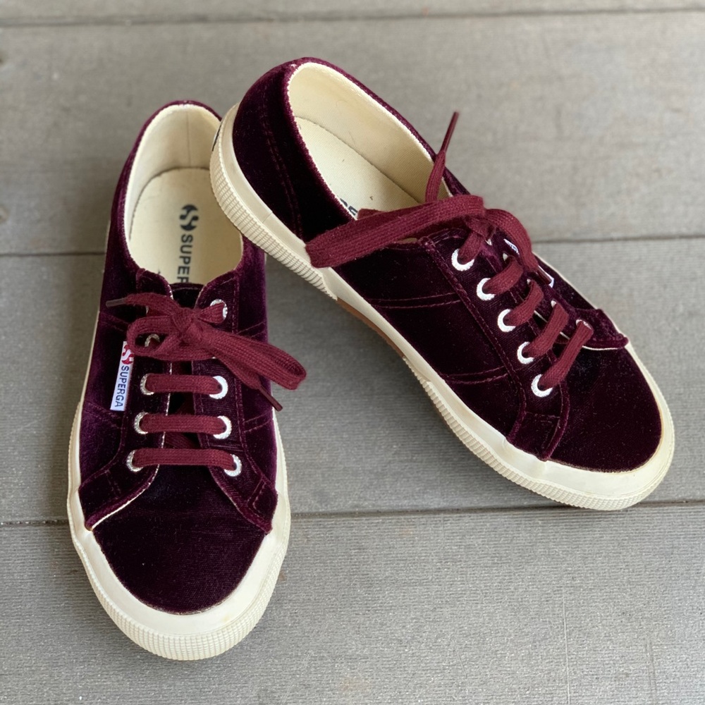 SUPERGA SNEAKERS (SZ 37)
